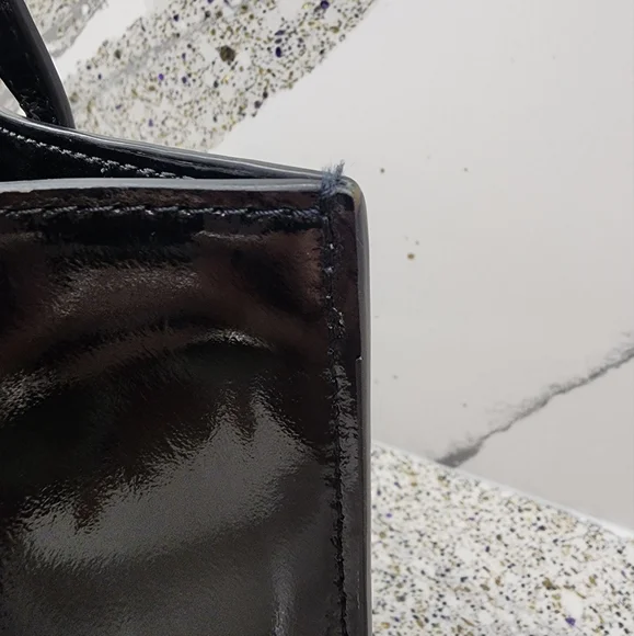 MARC JACOBS Mini Grind Patent Crossbody Tote In Black - Picture 13 of 15